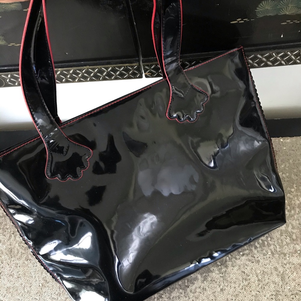 🖤pretty saks fifth avenue shoulder bag 🖤 - Picture 3 of 7
